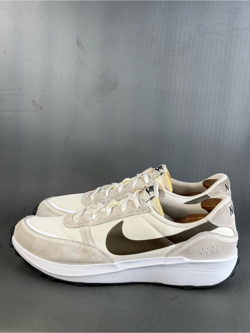 Nike WAFFLE DEBUT 'WHITE BLACK’ athletic sneaker shoes men’s size 15